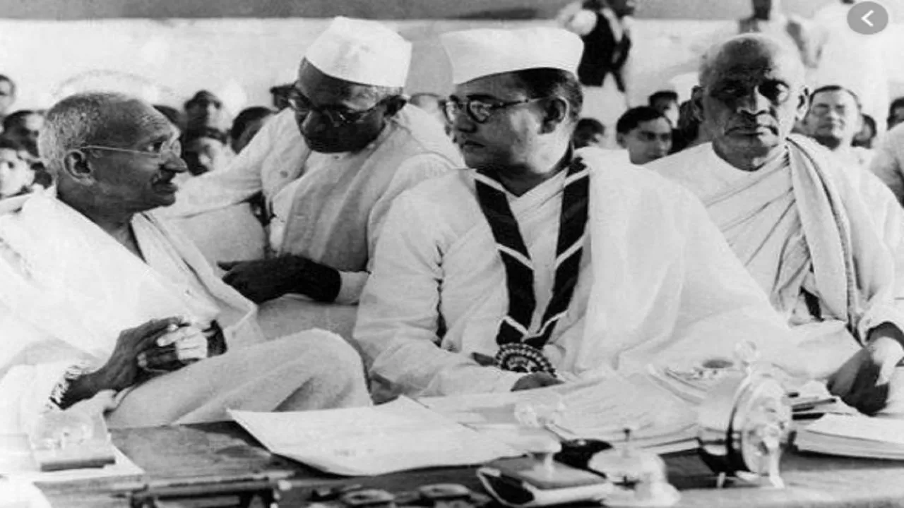 अंग्रेजों ने गांधी नहीं नेताजी सुभाष चंद्र बोस के 'डर' से दी थी भारत को आजादी