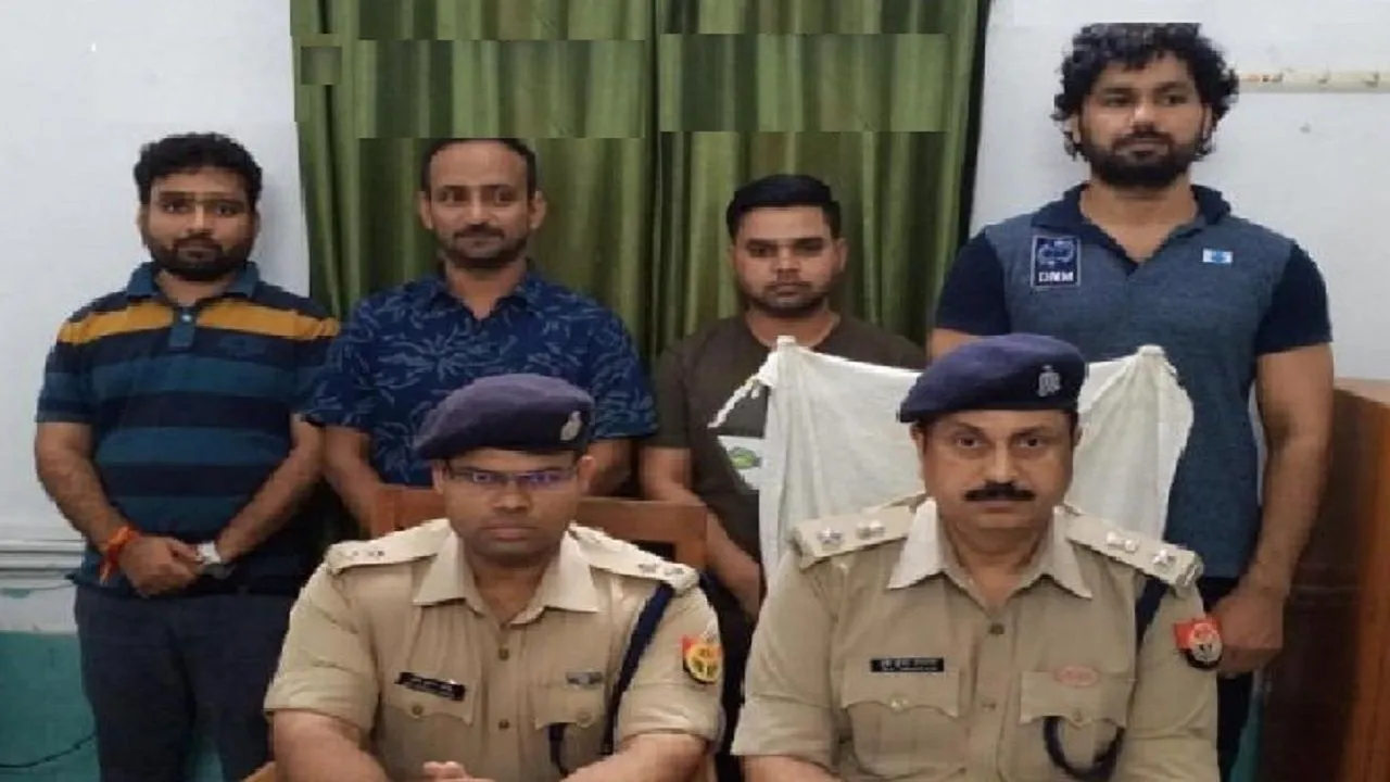 यूपी: सोशल मीडिया पर धार्मिक भावनाओं को ठेस पहुंचाने के मामले में 4 लोगों के खिलाफ मामला दर्ज