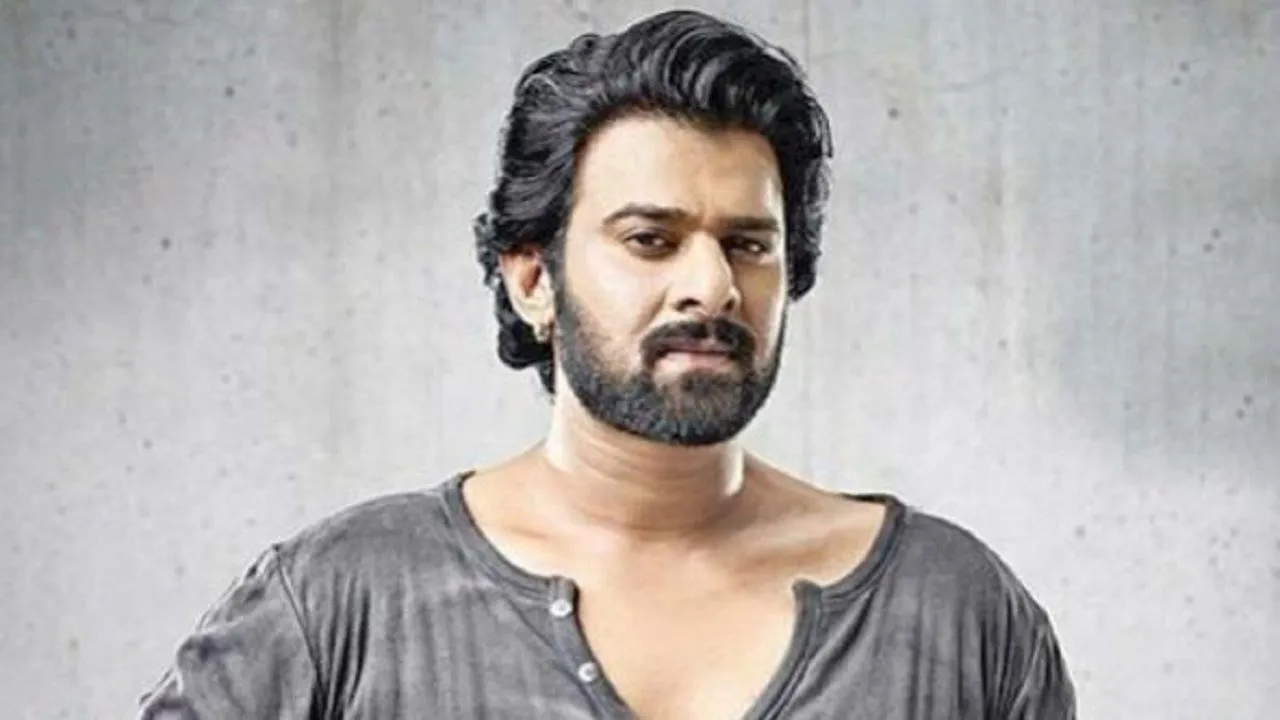 Happy Birthday Prabhas: बॉलीवुड क्वीन संग रोमांस कर चुके हैं 'बाहुबली' प्रभास, जानें उनकी अनसुनी बातें