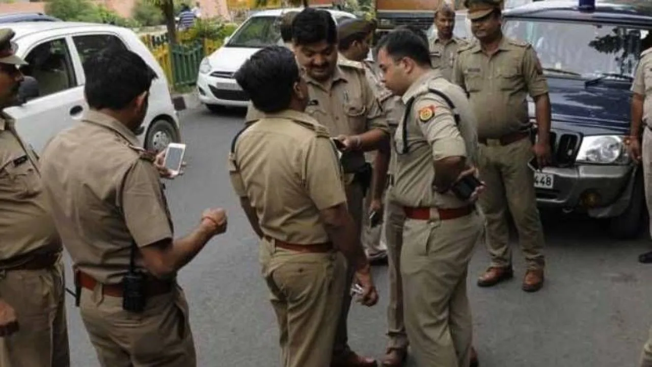 Noida police