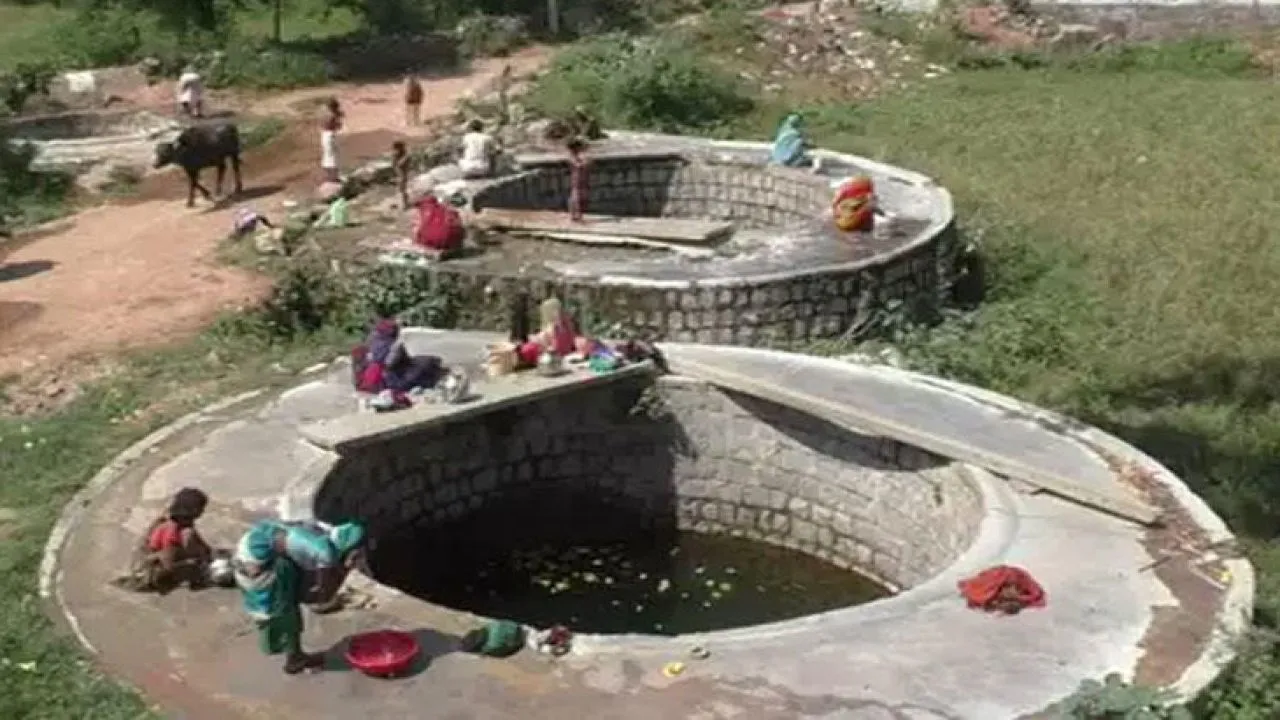 Begusarai में कुएं से मिला युवक का शव, पुलिस कई एंगल से कर रही घटना की जांच