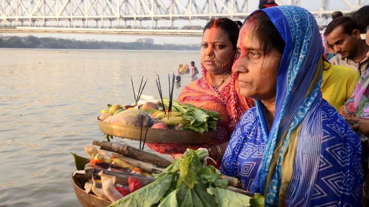 Chhath Pooja 2019: छठ महापर्व की कब हुई शुरुआत, इन 4 कथाओं में है इसका जवाब