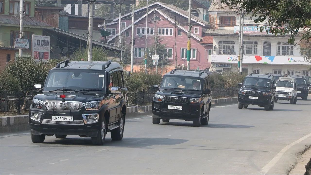 यूरोपियन डेलिगेशन ने तनाव, झड़पों के बीच लिया कश्मीर (Kashmir) का जायजा