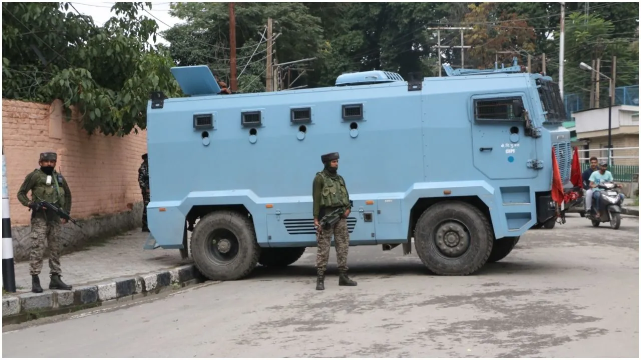 कश्‍मीर घाटी (Kashmir Valley) में आतंकियों (Terrorists) के साथ मिलकर इस भयानक साजिश (Conspiracy) को अंजाम देने में जुटी आईएसआई