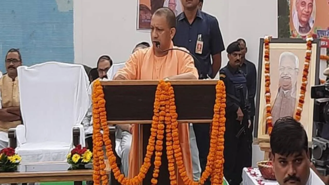 विरोधी ताकतें लगातार देश तोड़ने की साजिश कर रही हैं, सीएम योगी ने दिया बड़ा बयान