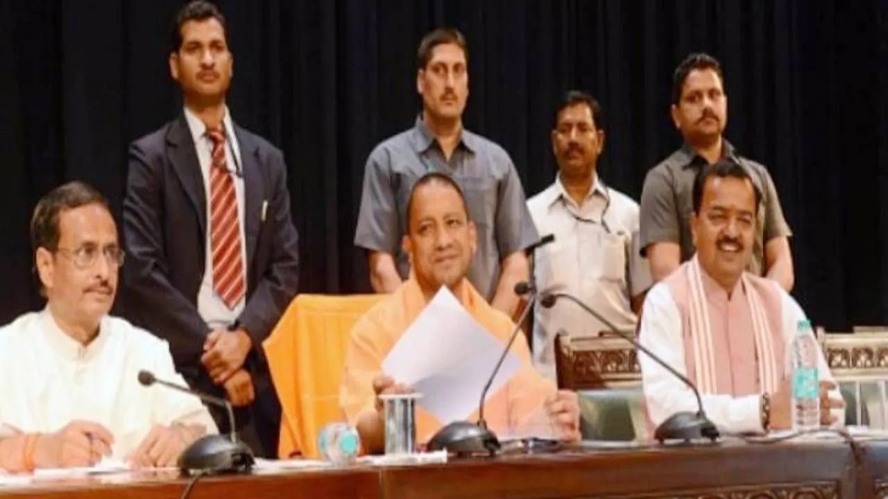 CM योगी की कैबिनेट बैठक आज, कमिश्नर सिस्टम के प्रस्ताव पर लग सकती है मुहर