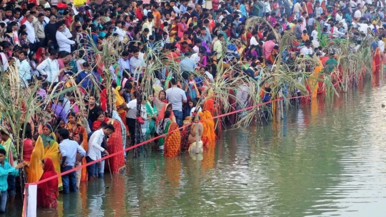 बिहार के औरंगाबाद में छठ पूजा के दौरान मची भगदड़, 2 बच्चों की मौत; कई घायल