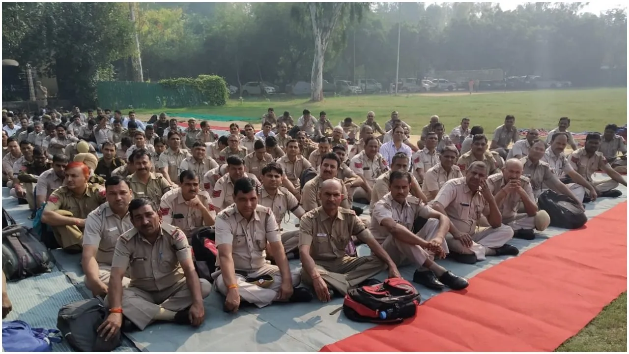 तीस हजारी हिंसाः पुलिसवाले प्रदर्शन खत्म करें-ज्वाइंट कमिश्नर