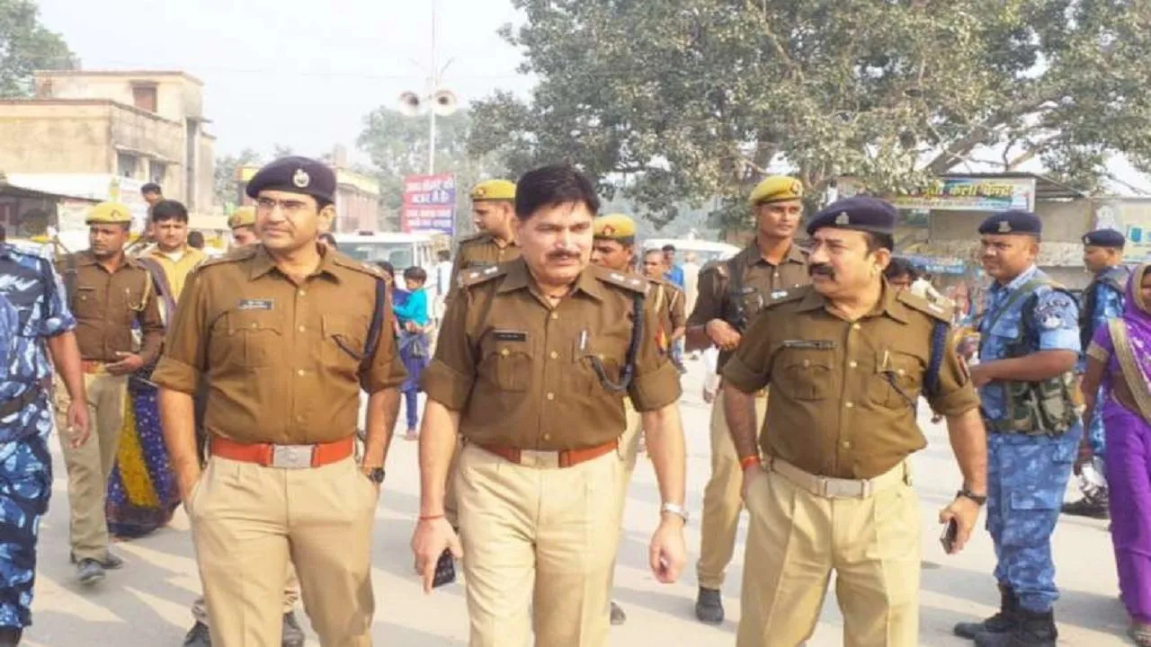दिल्ली धमाके के बाद यूपी में अलर्ट, उत्तराखंड में भी बढ़ाई गई सुरक्षा