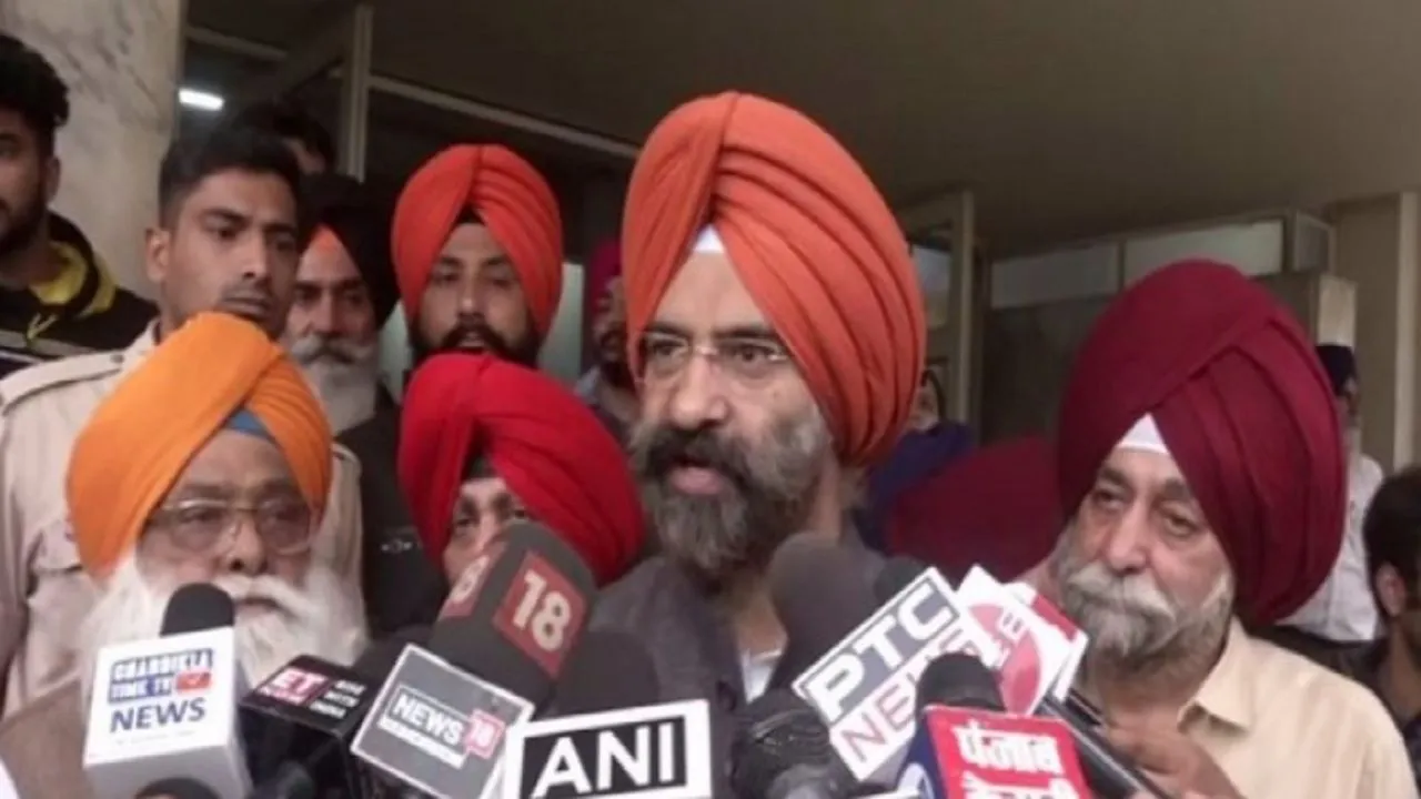 'नवजोत सिंह सिद्धू को देश के साथ-साथ सिख धर्म के सम्मान की भी चिंता नहीं'