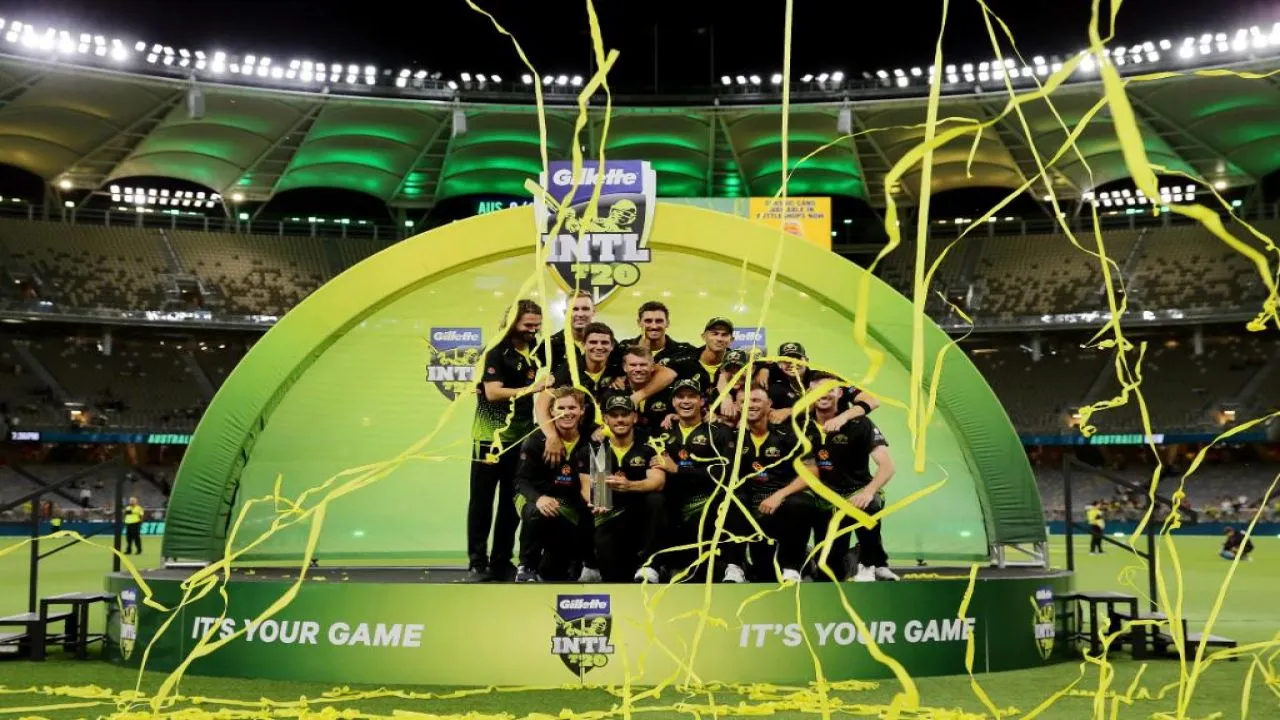 AUS vs PAK, 3rd T20: ऑस्ट्रेलिया ने पाकिस्तान को 10 विकेट से पीटा, 2-0 से जीती सीरीज