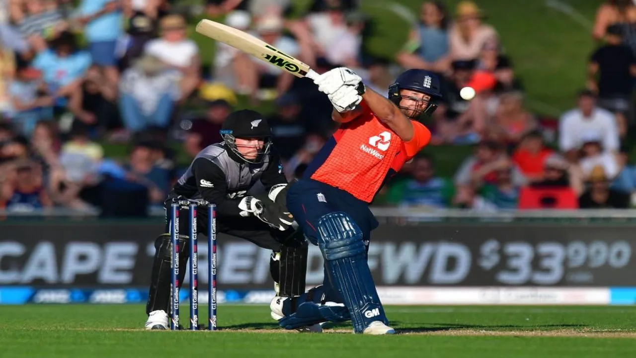 NZ vs ENG, 4th T20: डेविड मलान ने जड़ा तूफानी शतक, न्यूजीलैंड को मिला 242 रनों का लक्ष्य
