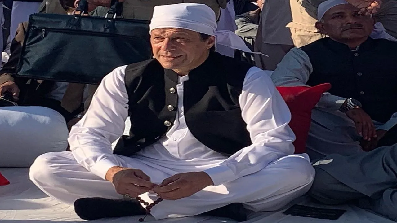 करतारपुर की पवित्र धरती से पाकिस्‍तान के पीएम इमरान खान की नापाक अपील