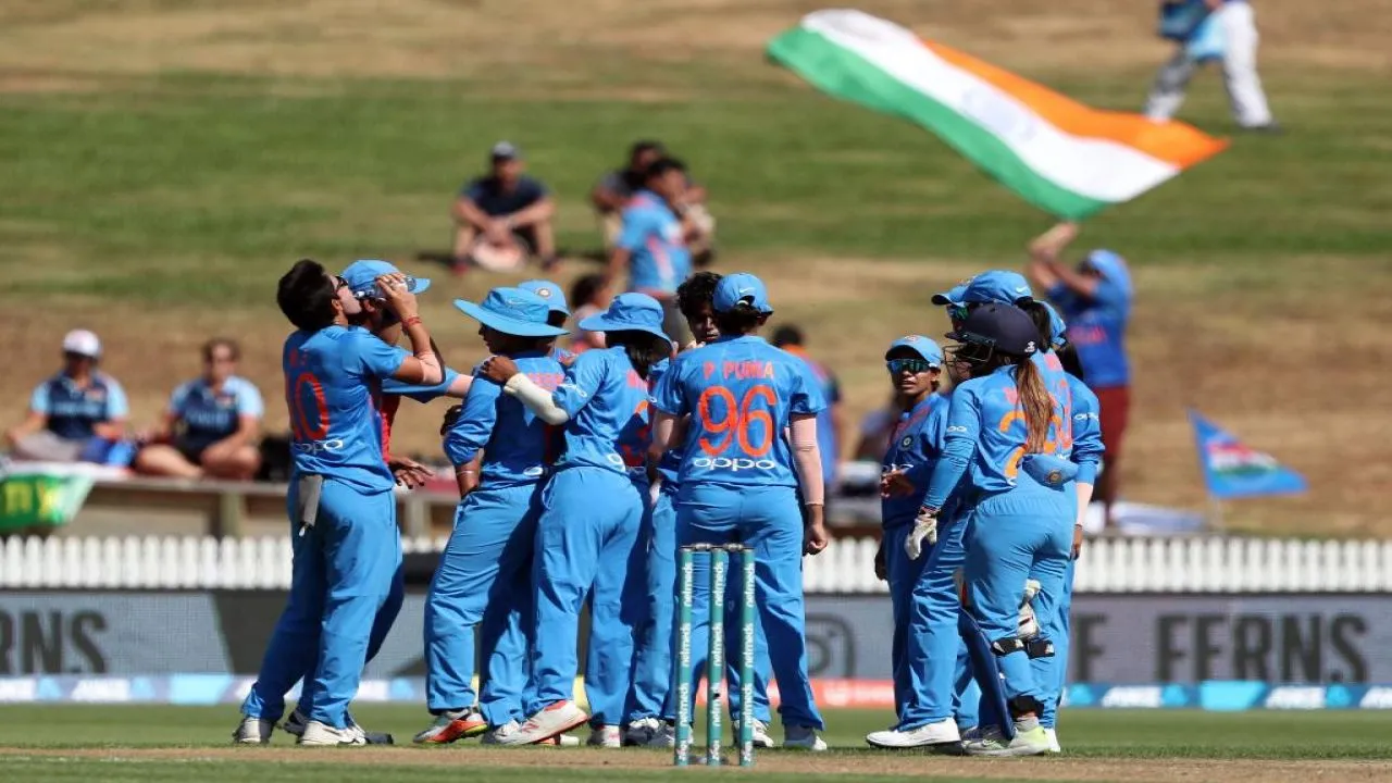 INDW vs WIW: भारत ने वेस्टइंडीज को 10 विकेट से रौंदा, 11 ओवर में ही हासिल किया लक्ष्य