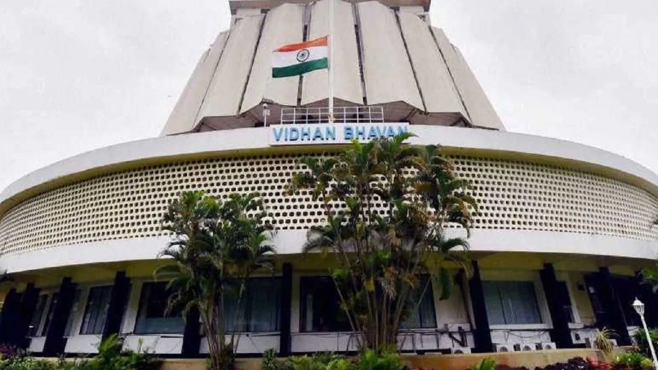महाराष्ट्र में राष्ट्रपति शासन लगते ही जीएडी ने दस्तावेज, स्टेशनरी और फर्नीचर लौटाने को कहा