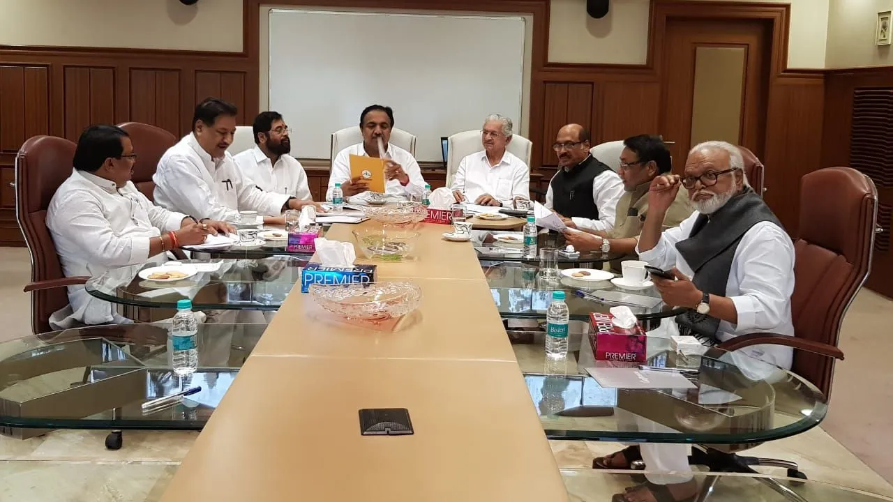 पहली बार शिवसेना, कांग्रेस और NCP की संयुक्त बैठक, हुसैन दलवाई बोले- BJP को सत्ता में आने रोकना ही मकसद है