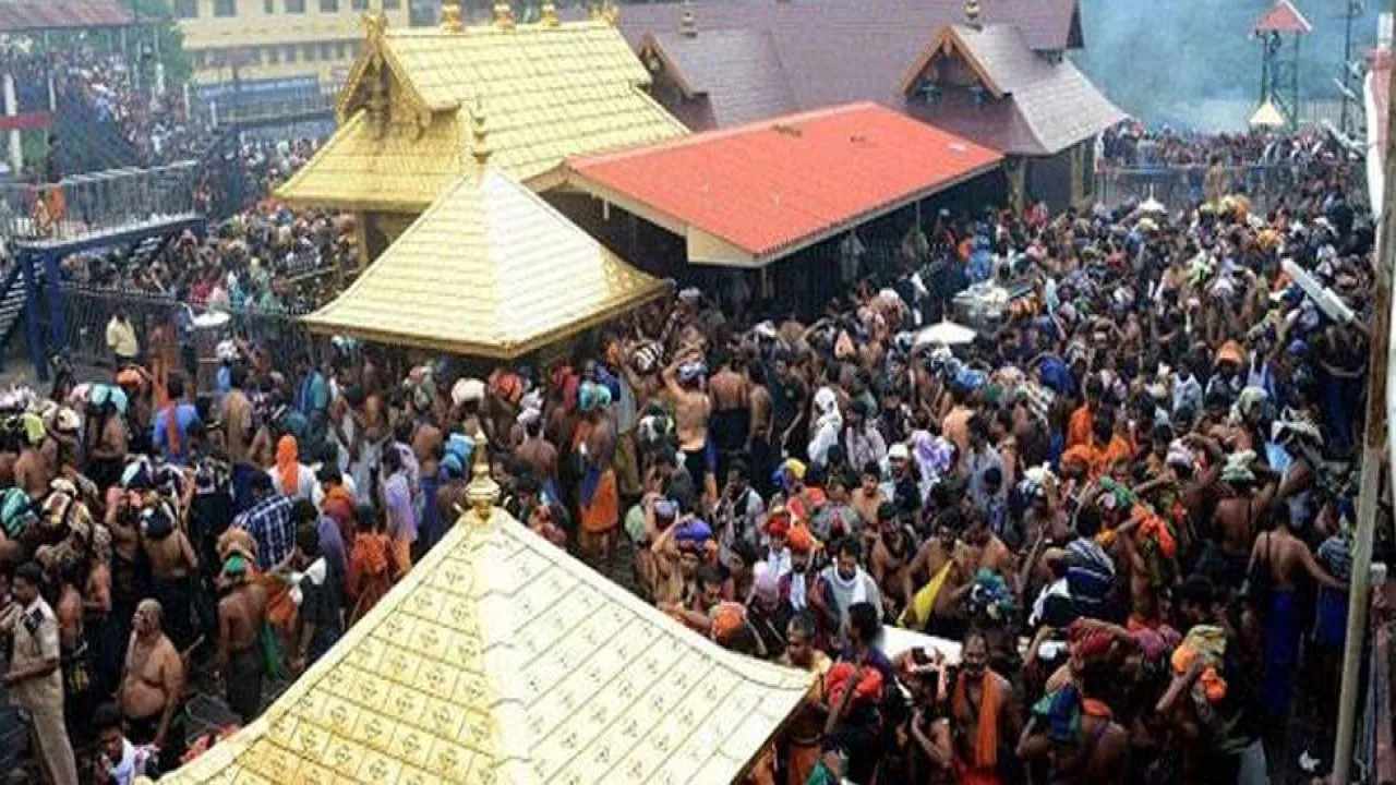 जानिए क्या है सबरीमाला मंदिर से जुड़ा पूरा विवाद जिसपर रहेगी आज सबकी नजर