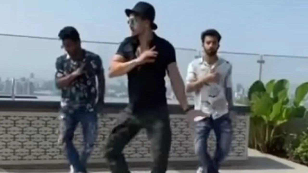Video: टाइगर श्रॉफ ने किया हूबहू माइकल जैक्सन जैसा डांस तो लोग हुए दीवाने