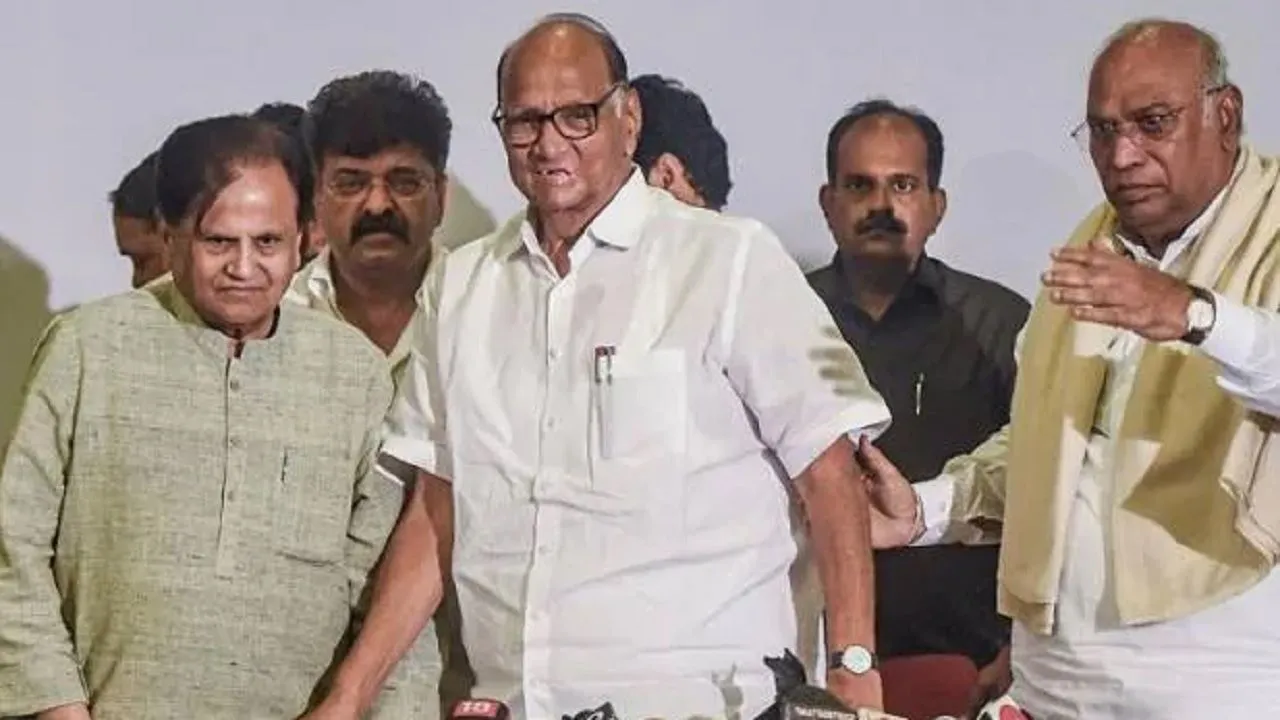 महाराष्ट्र की राजनीतिक तस्वीर हुई साफ, जल्द बन सकती है शिवसेना-राकांपा-कांग्रेस की सरकार