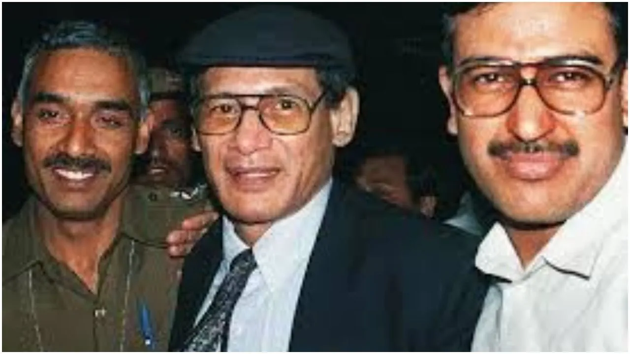 ब्लैक वारंट : तिहाड़ के तमाम जेलर 'चार्ल्स शोभराज' की करते थे नौकरी!