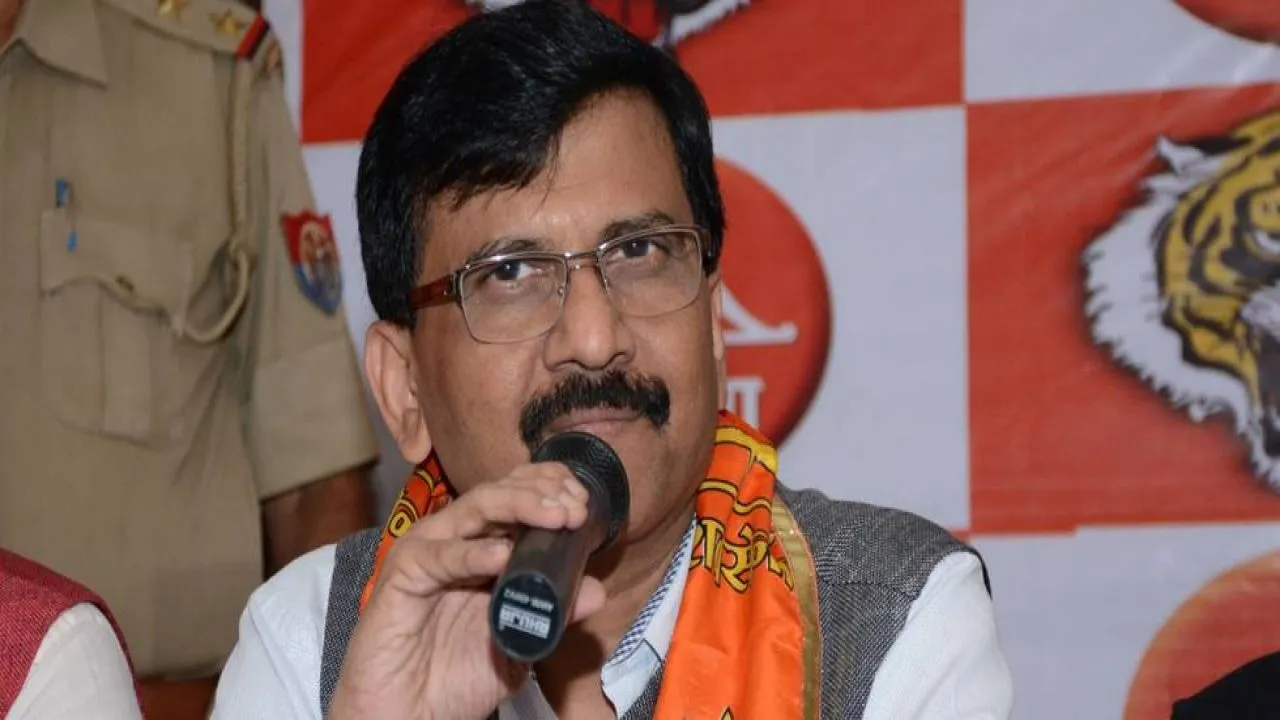अजित पवार को ढाई साल के लिए मुख्यमंत्री बना सकती है BJP - संजय राउत