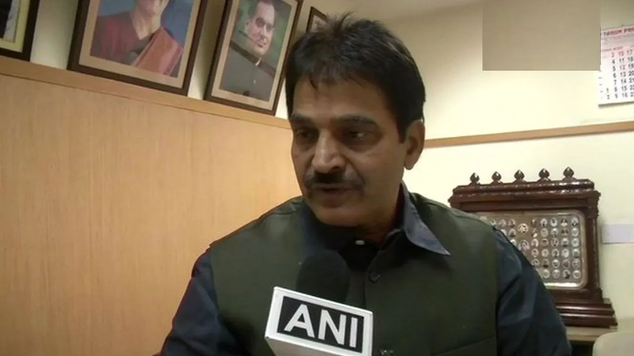 'शिवसेना-NCP-कांग्रेस की होगी आज शाम संयुक्त प्रेस कॉन्फ्रेंस, संयुक्त विधायक दल के नेता बन सकते हैं उद्धव ठाकरे'