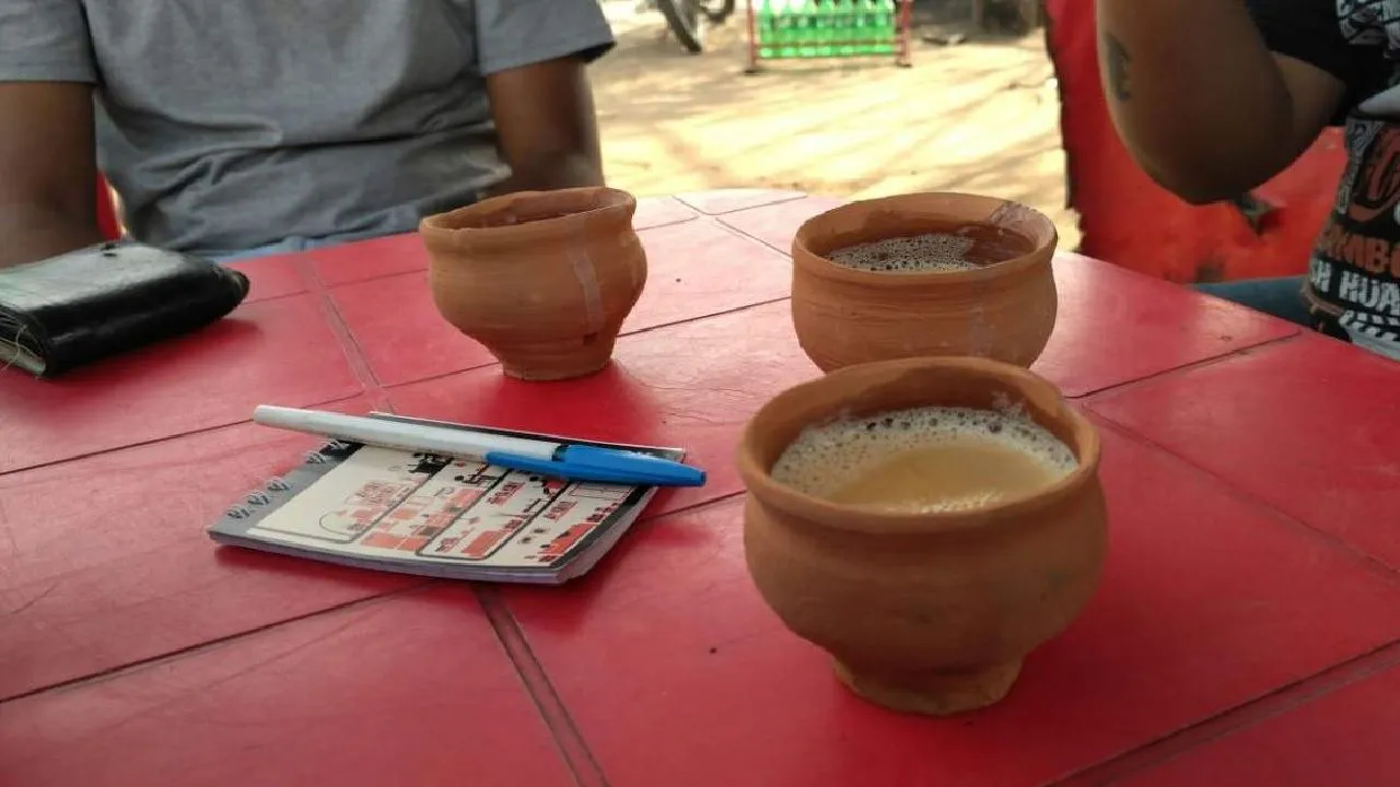 जल्द ही 25 और स्टेशनों पर मिलने लगेगी कुल्हड़ वाली चाय