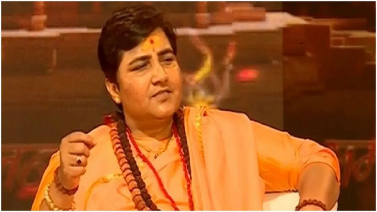 प्रज्ञा ठाकुर ने गोडसे को कहा 'देशभक्त' तो बॉलीवुड के इस मशहूर डायरेक्टर ने मांगी माफी, लिखा- क्षमा गांधी जी...