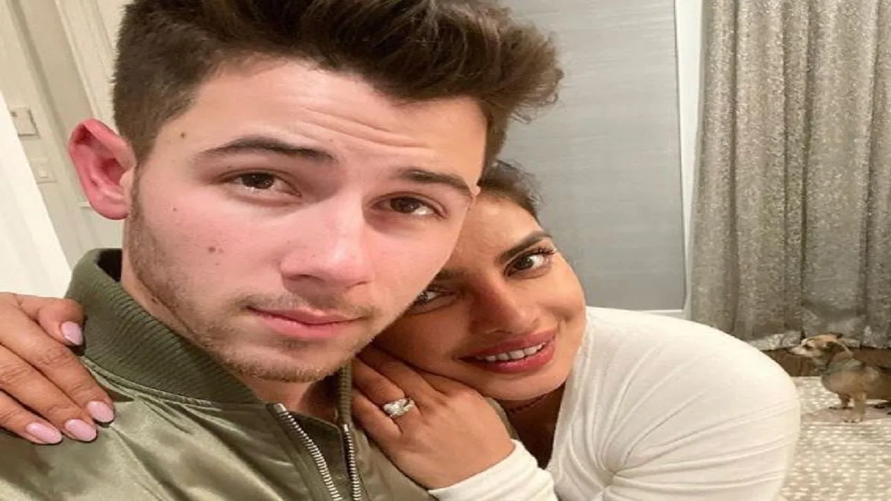 Thanksgiving 2019: प्रियंका चोपड़ा ने निक जोनास के साथ शेयर की तस्वीर, फैंस बोले- Son with his mom