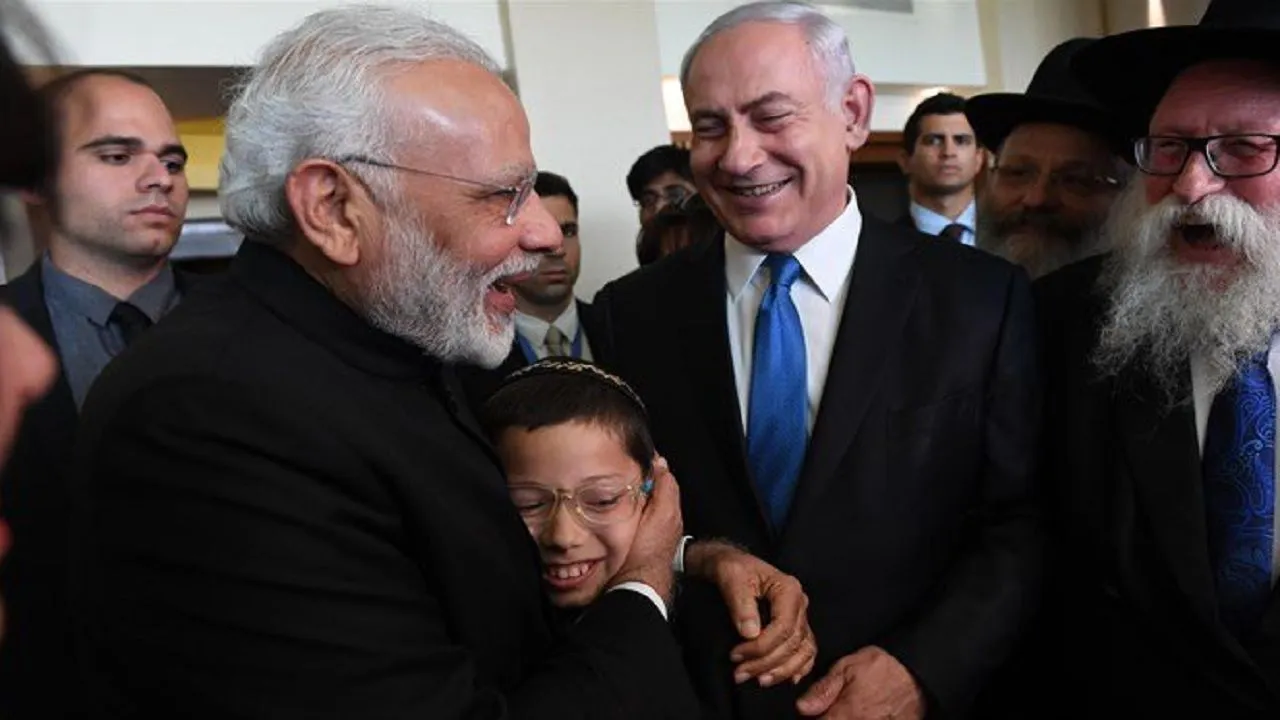 PM मोदी ने मुंबई आतंकी हमले में बाल-बाल बचे इजरायल के बेबी मोशे के बार मित्सवाह पर उनके नाम लिखी चिट्ठी