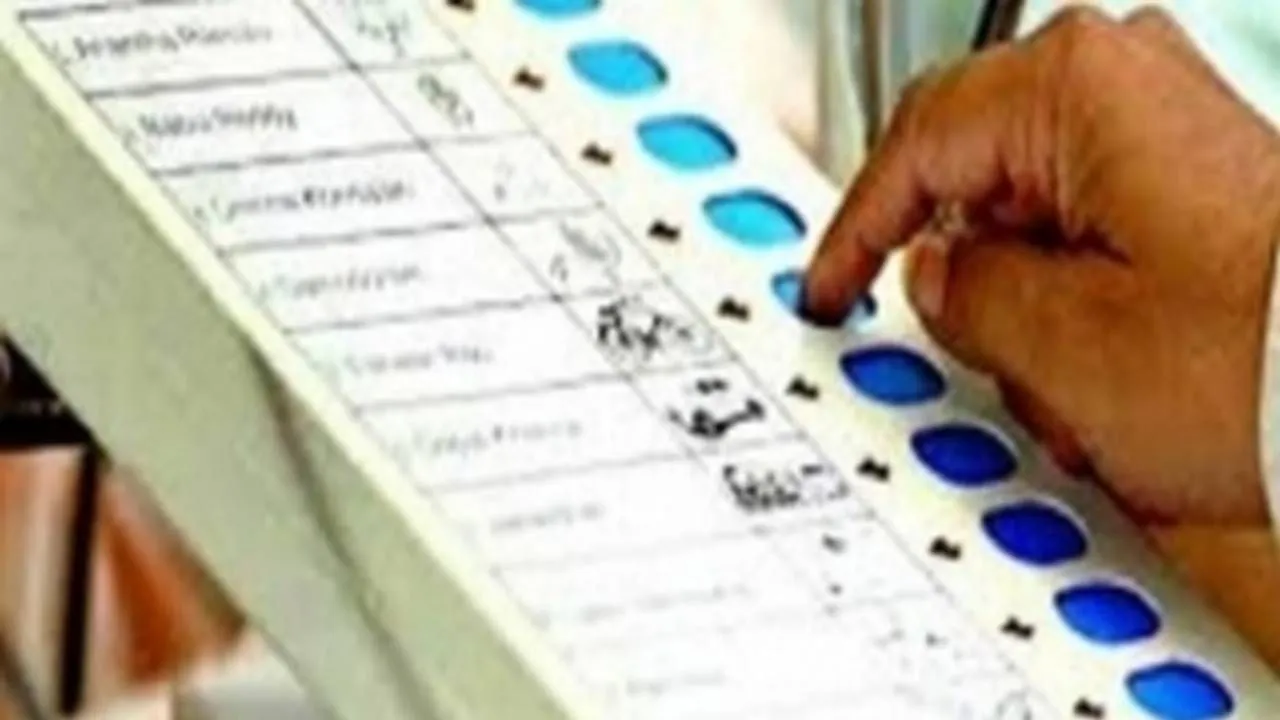 Jharkhand Poll: दूसरे चरण में किस सीट पर कितने उम्मीदवार ठोक रहे हैं ताल? जानिए