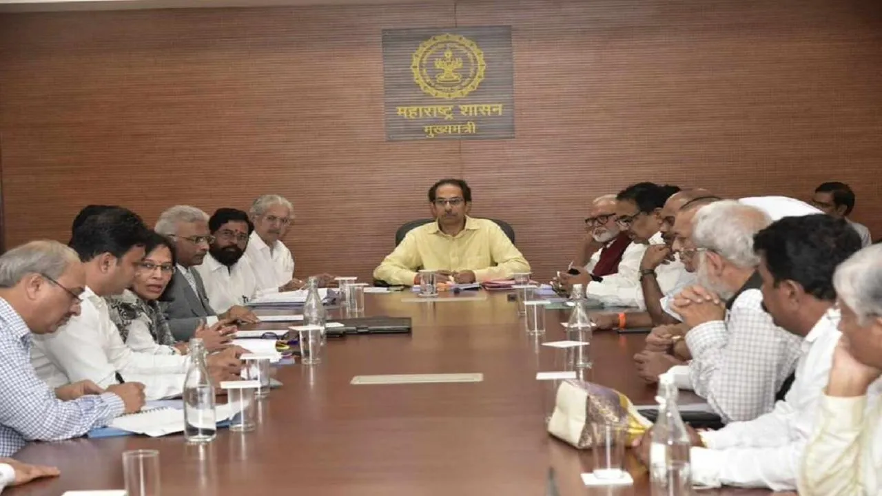 उद्धव ठाकरे ने राज्यपाल को चिट्ठी लिखकर शिवाजी यूनिवर्सिटी का नाम बदलने की मांग की