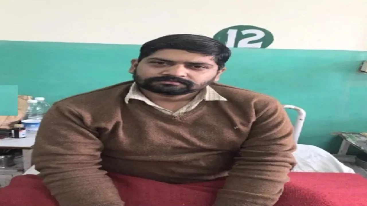 13 साल से शख्स के फेफड़े से आ रही थी सीटी की आवाजें, डॉक्टरों ने 20 मिनट के ऑपरेशन में पाई सफलता