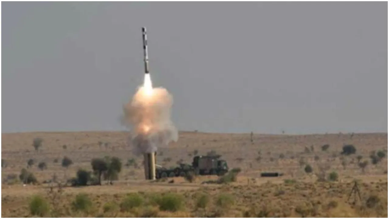 पलक झपकते ही दुश्मन के ठिकानों को नष्ट करेगी ब्रह्मोस मिसाइल, DRDO ने किया सफल परीक्षण