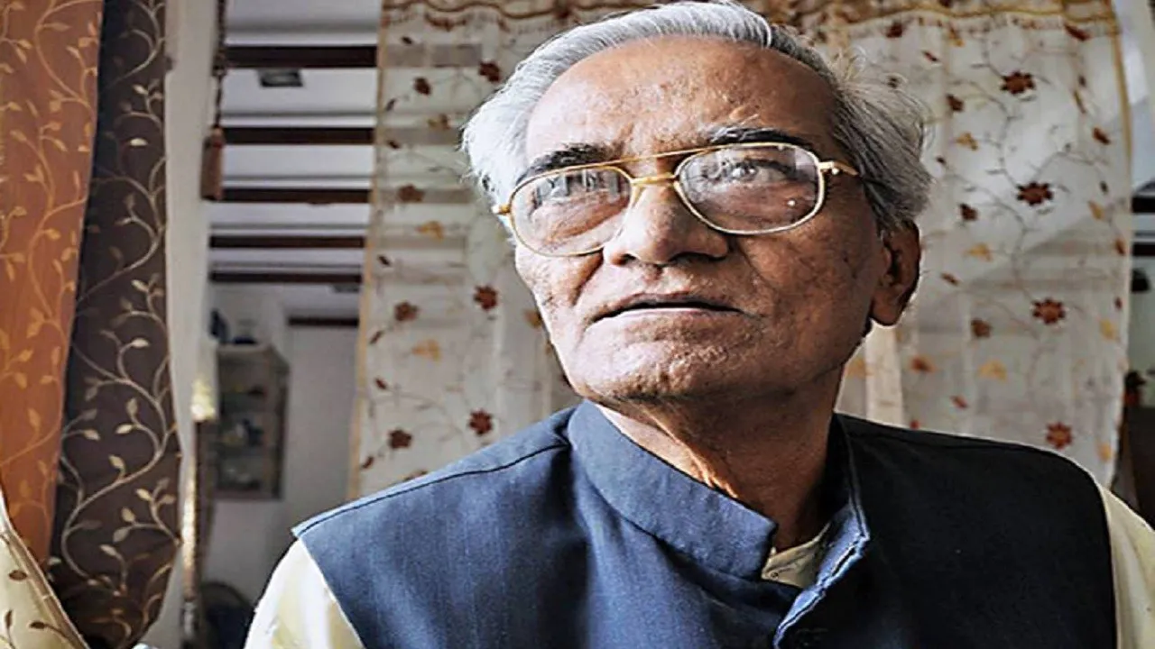 CAA के विरोध में उर्दू लेखक मुजतबा हुसैन अपना पद्म पुरस्कार करेंगे सरकार को वापस