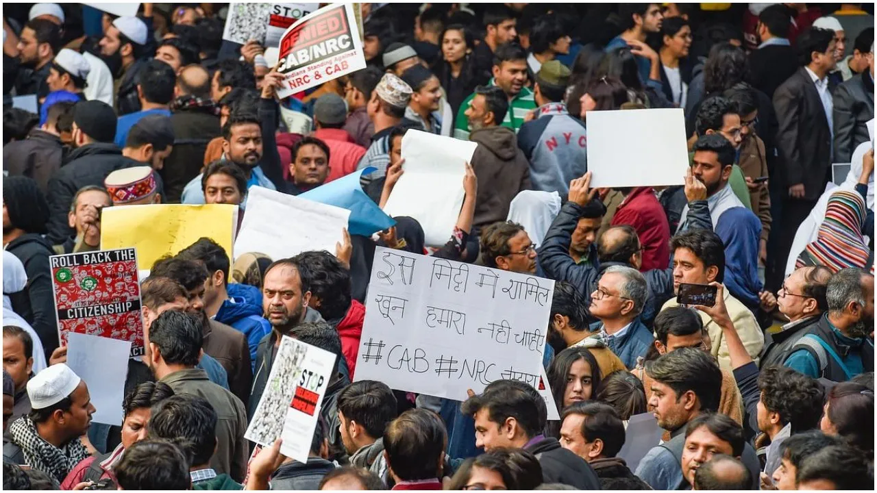 CAA और NRC के विरोध प्रदर्शन से इन 5 सेवाओं पर पड़ा असर