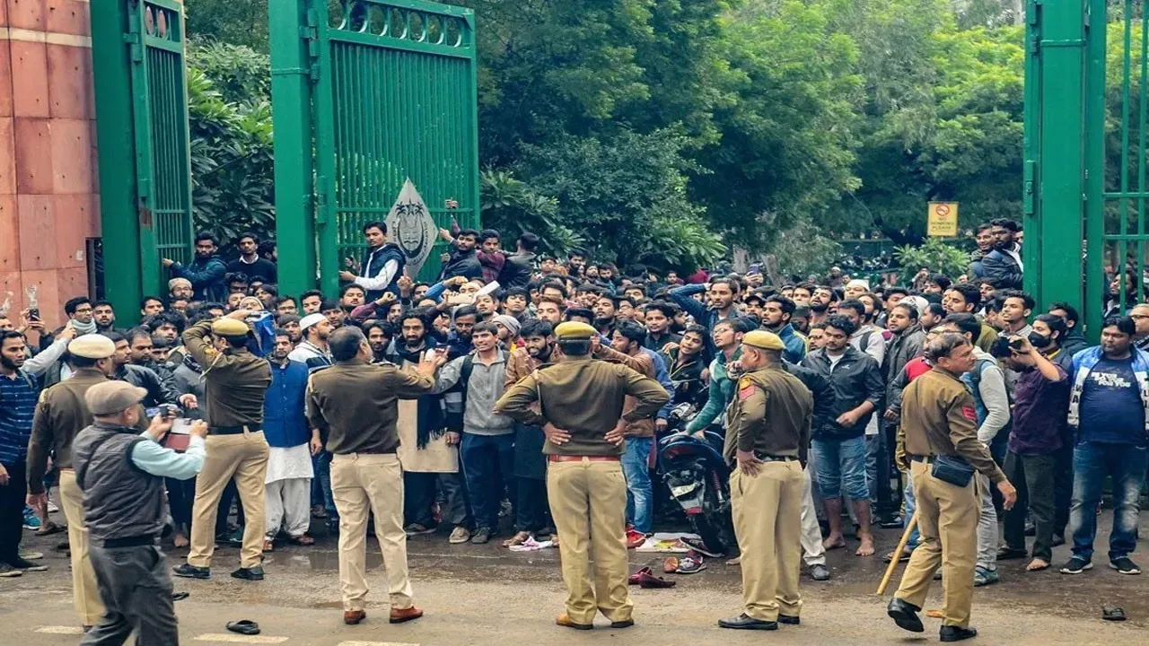 CAA Protest: तीस हजारी कोर्ट ने  दरियागंज के सभी 15 आरोपियों को दो दिनों के लिए जेल भेजा