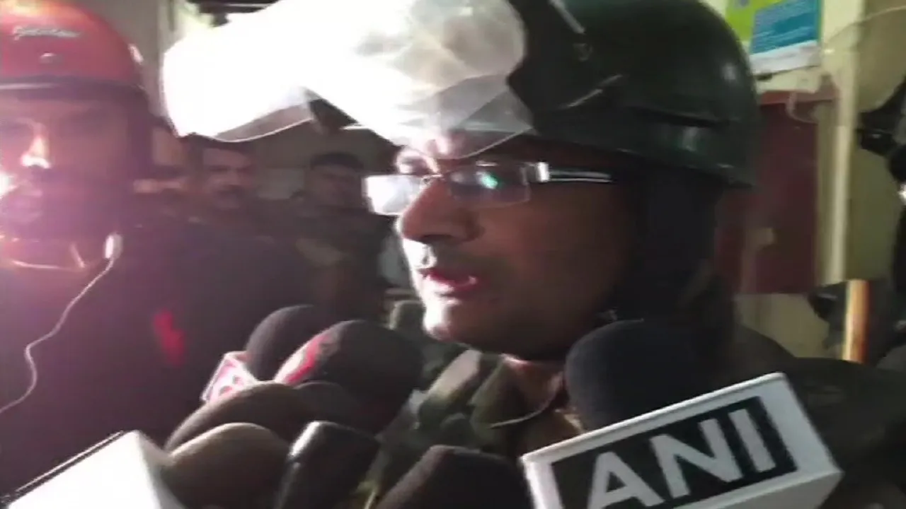 CAA Protest: कर्नाटक में हिंसक प्रदर्शन में 20 जवान घायल, 2 लोग ICU में भर्ती, 5 पुलिस थानों में लगा कर्फ्यू