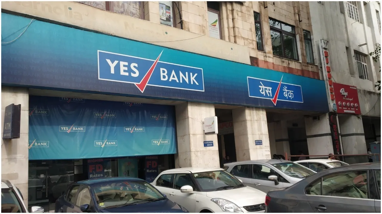 यस बैंक (Yes Bank) का शेयर खरीदने जा रहे हैं तो यह ख़बर आपको ज़रूर पढ़नी चाहिए