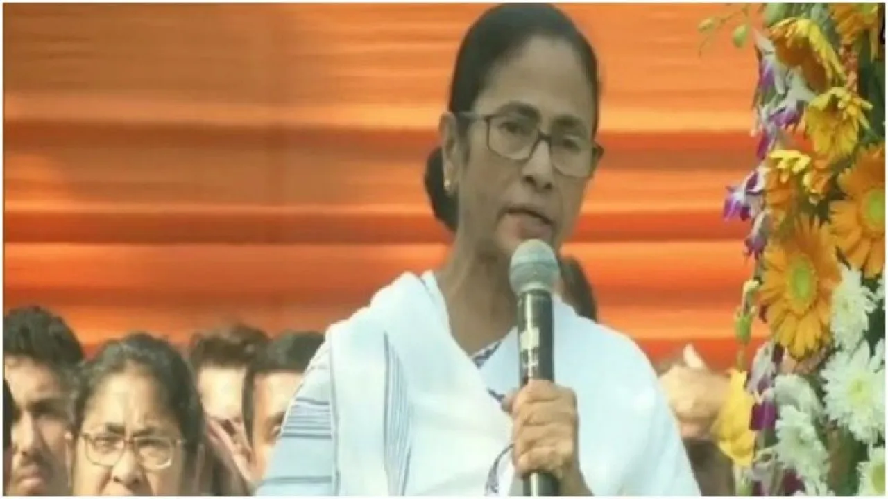 ममता बनर्जी बोलीं- हिंसक प्रदर्शन में BJP के कार्यकर्ता शामिल, लुंगी पहनकर कर रहे थे...