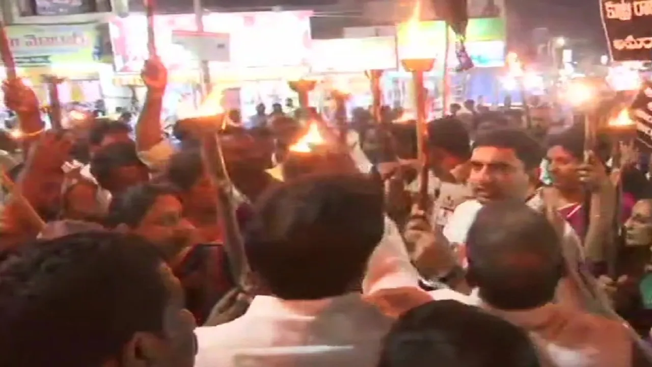 आंध्र प्रदेश की राजधानी अमरावती ही रहने देने के लिए किसानों ने उप राष्ट्रपति से की मुलाकात