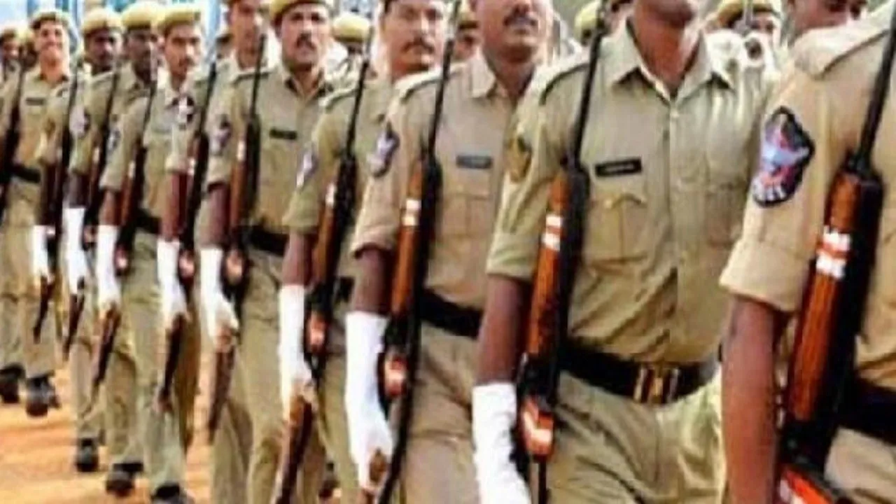 यूपी में कल होने वाली पुलिस-सिपाही भर्ती परीक्षा कैंसिल, जानें अगली तारीख