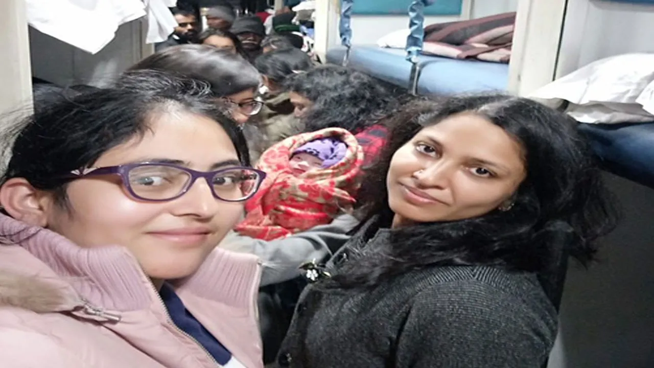 सेना की 2 डॉक्टरों ने गर्भवती महिला को दी नई जिंदगी, चलती ट्रेन में कराई डिलिवरी