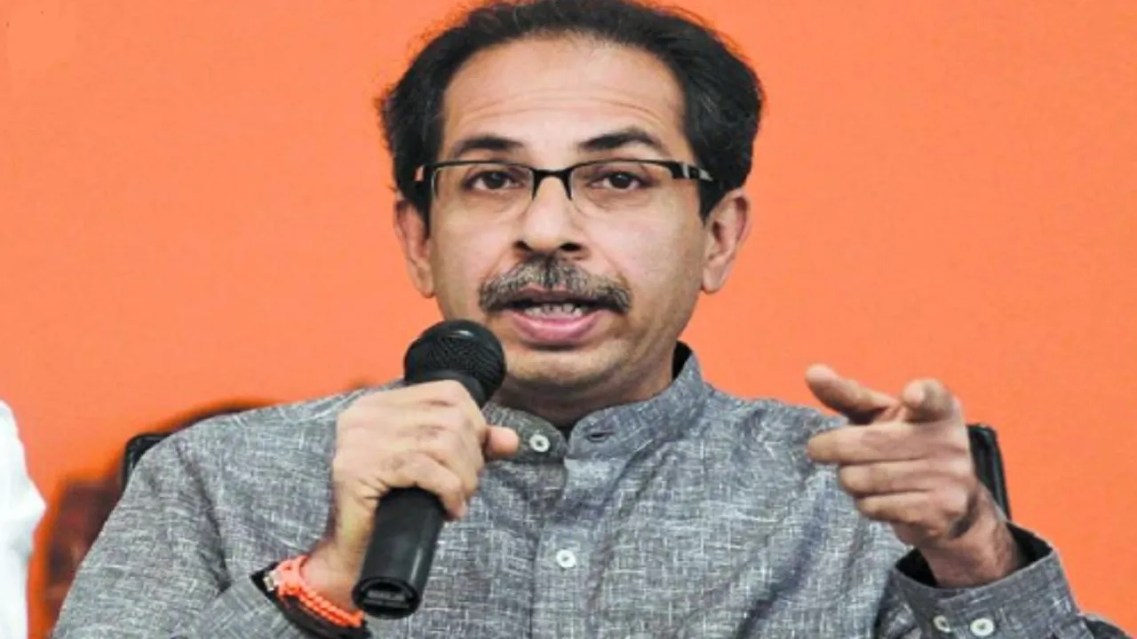 CAA से हिंदू-मुसलमानों में खाई पैदा कर लाभ ले रही बीजेपी, शिवसेना ने करी सोनिया गांधी की तारीफ