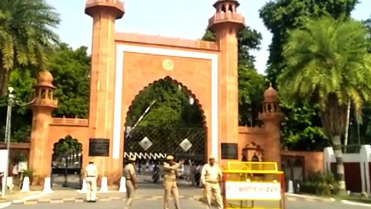 जामिया उर्दू के रजिस्ट्रार और ओएसडी पर जबरन धर्म परिवर्तन का आरोप, जांच जारी