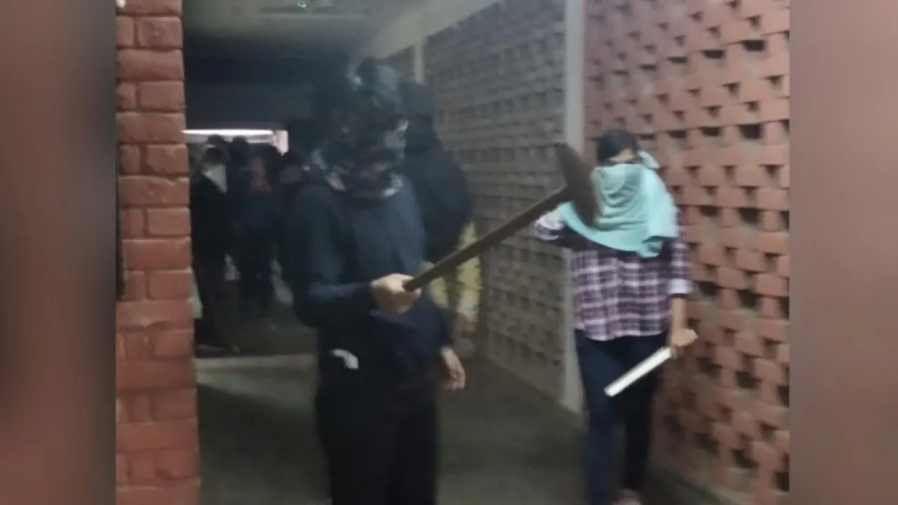 JNU- जामिया में मचे बवाल पर संसदीय स्थायी समिति के सामने पेश होंगे केंद्रीय गृह सचिव और पुलिस कमिश्नर