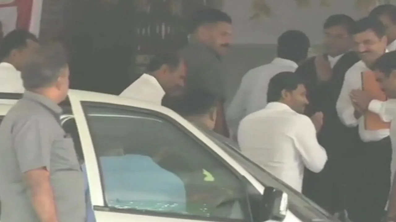 Disproportionate Assets Case: सीएम जगन मोहन रेड्डी हैदराबाद में सीबीआई की अदालत में हुए पेश
