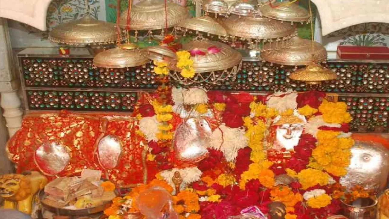 राजस्थान के बूंदी में तिल-चौथ पर मंदिर में लगा भक्तों का तांता, नहीं लौटता कोई खाली हाथ