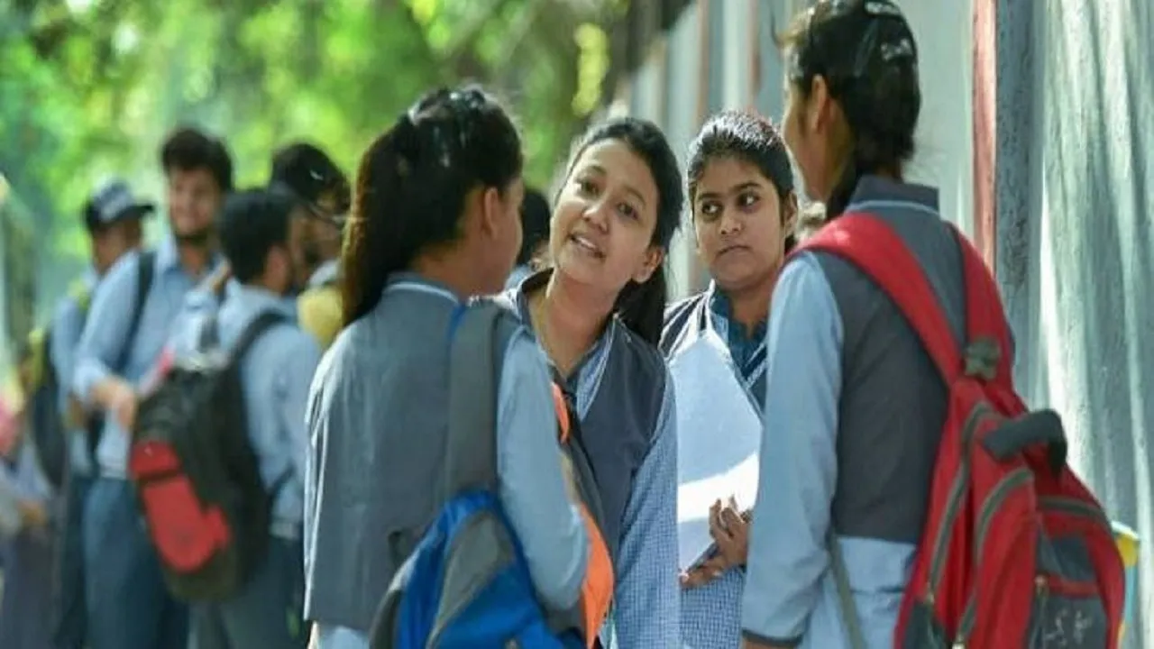 UP Board 2020: 18 फरवरी से शुरू होने वाली हैं यूपी बोर्ड की परीक्षाएं, जानें कैसी है बोर्ड की तैयारी