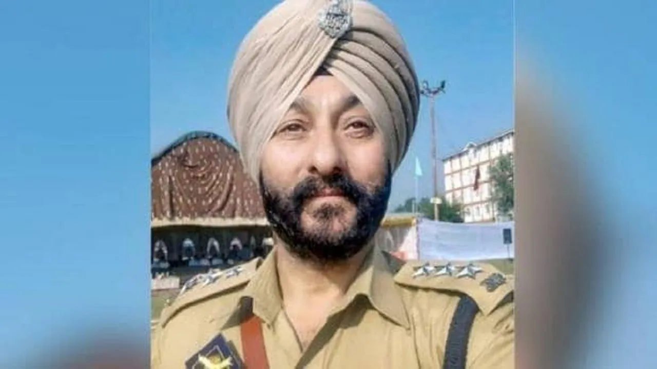 गिरफ्तार डीएसपी देविंदर सिंह के आवास की चौथे दिन भी तलाशी, दस्तावेज जब्त किये गये
